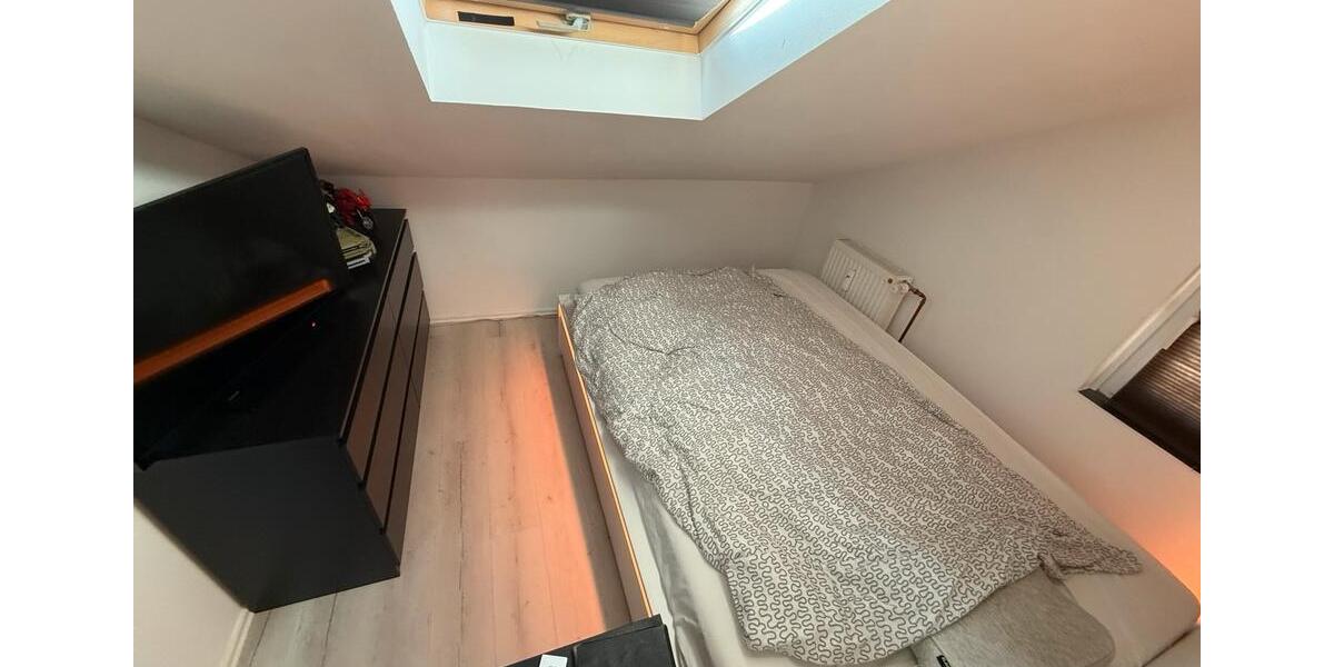 Dachgeschoßwohnung Siegen - 1 Zimmer, 40 m&sup2;, 550&euro; | Angebot:25340772