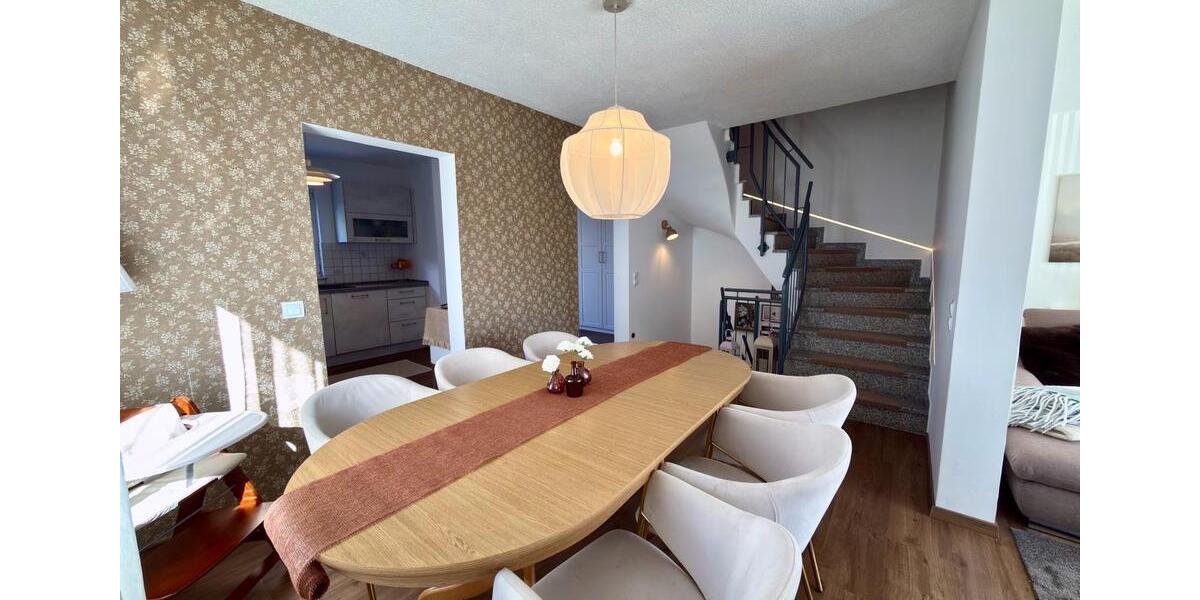 Doppelhaushälfte Bad Laasphe - 6 Zimmer, 140 m&sup2;, 295.000&euro; | Angebot:25408072