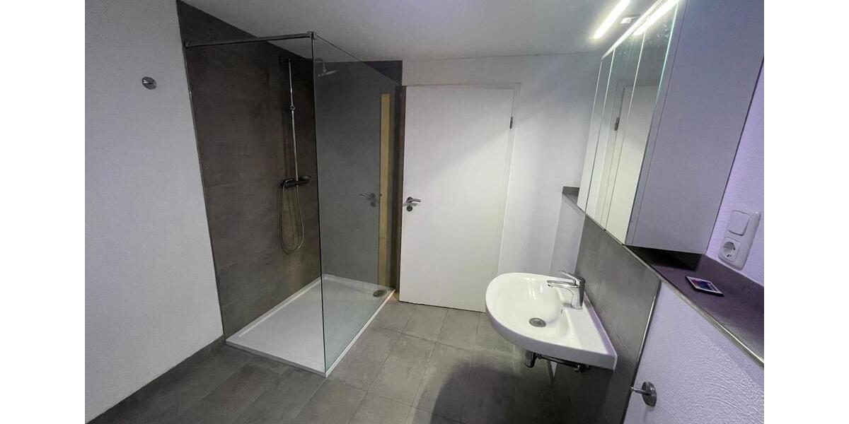 Etagenwohnung Dillenburg - 5 Zimmer, 110 m&sup2;, 795&euro; | Angebot:25975727