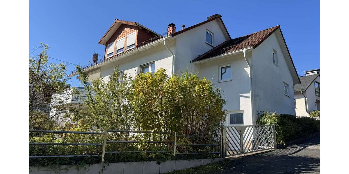 Einfamilienhaus Siegen Dillnhütten - 7 Zimmer, 217 m&sup2;, 395.000&euro; | Angebot:25319189