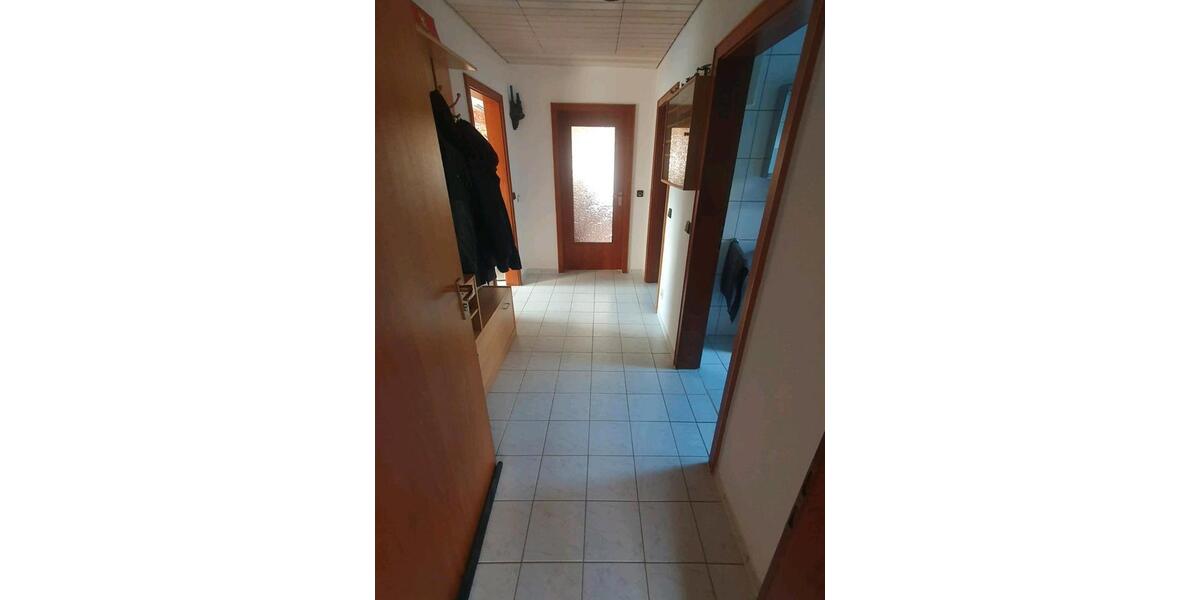 Dachgeschoßwohnung Netphen - 2.5 Zimmer, 78 m&sup2;, 765&euro; | Angebot:26646072