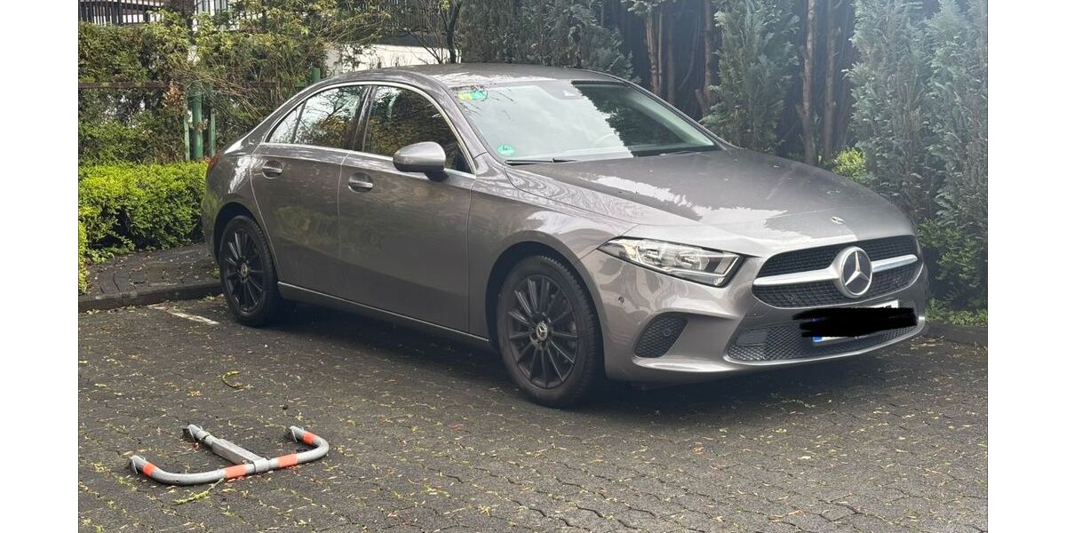 Mercedes-Benz A 180 57.500 km 19.950 &euro; Siegen 57076