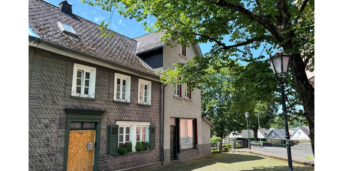 Einfamilienhaus Wissen - 6 Zimmer, 186 m&sup2;, 175.000&euro; | Angebot:25738109