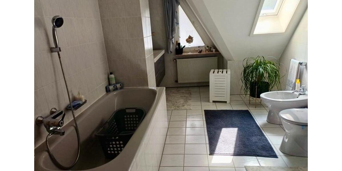Einfamilienhaus Netphen - 2.5 Zimmer, 121 m&sup2;, 890&euro; | Angebot:26267434