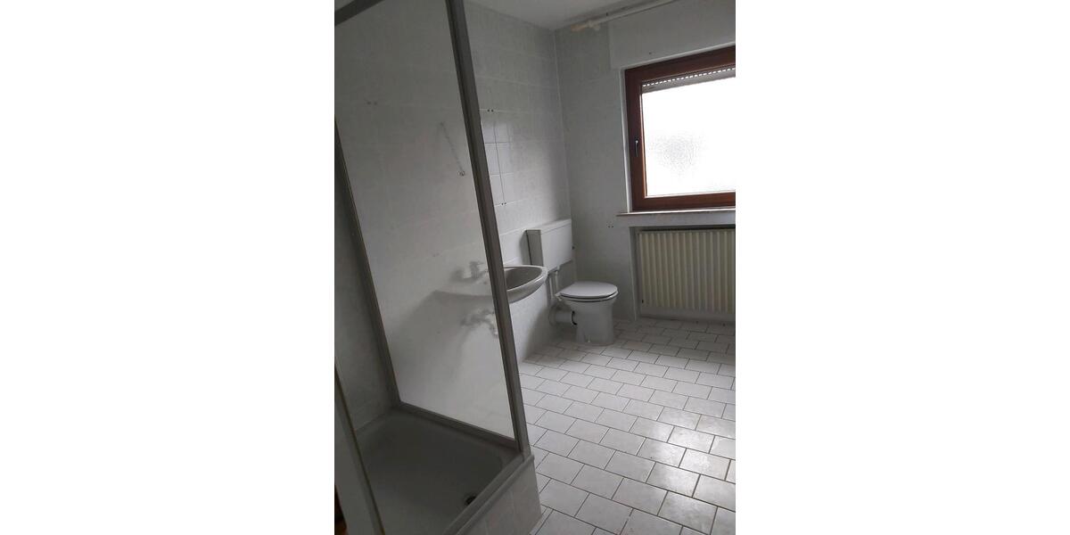 Etagenwohnung Steinebach/Sieg Sieg - 4 Zimmer, 125 m&sup2;, 1.050&euro; | Angebot:25104277