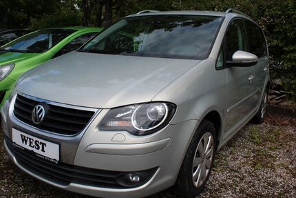 VW Touran 211.000 km 2.990 &euro; Kreuztal 57223