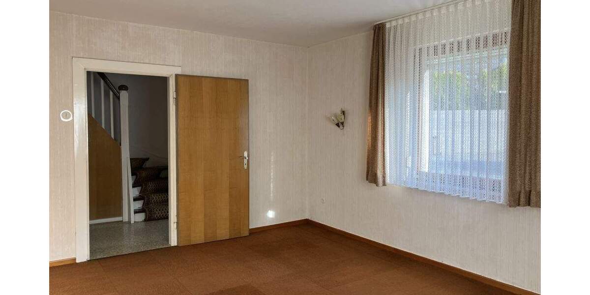 Einfamilienhaus Unnau / Korb Korb - 6 Zimmer, 136 m&sup2;, 189.000&euro; | Angebot:25685064