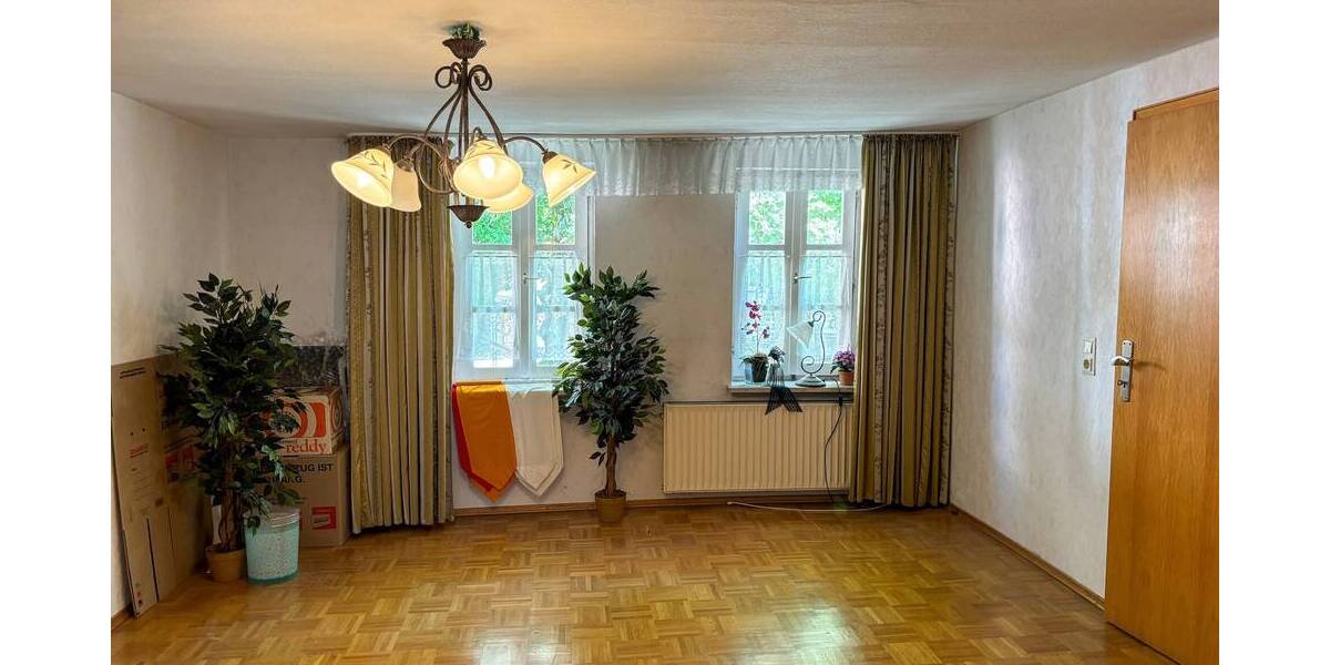 Einfamilienhaus Wissen - 6 Zimmer, 186 m&sup2;, 175.000&euro; | Angebot:25738109