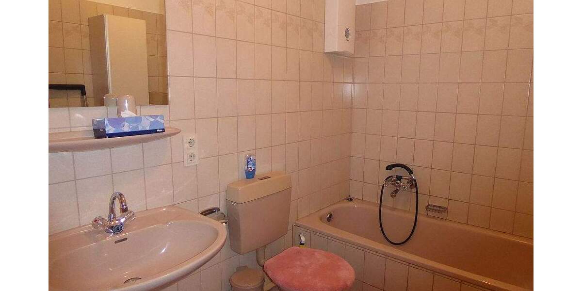 Etagenwohnung Waldbröl - 2 Zimmer, 67 m&sup2;, 119.000&euro; | Angebot:25698223