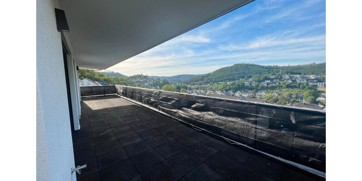 Maisonettenwohnung Siegen - 4 Zimmer, 175 m&sup2;, 1.900&euro; | Angebot:25974962