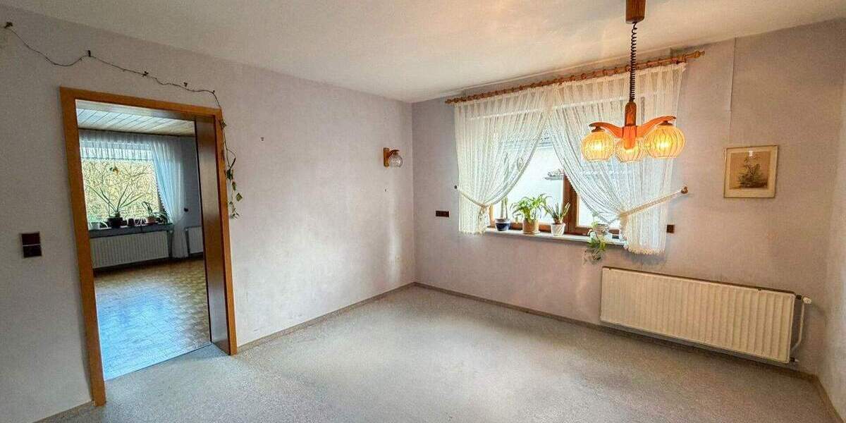 Einfamilienhaus Wissen - 5 Zimmer, 130 m&sup2;, 195.000&euro; | Angebot:25691929