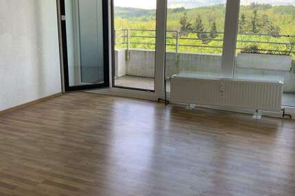 Wohnung Siegen - 3 Zimmer, 79 m&sup2;, 229&euro; | Angebot:25940582