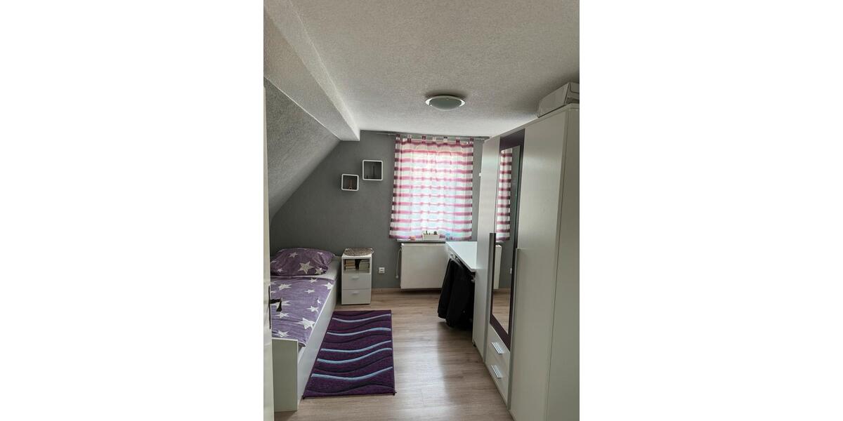 Einfamilienhaus Neunkirchen - 4 Zimmer, 110 m&sup2;, 1.000&euro; | Angebot:25921118