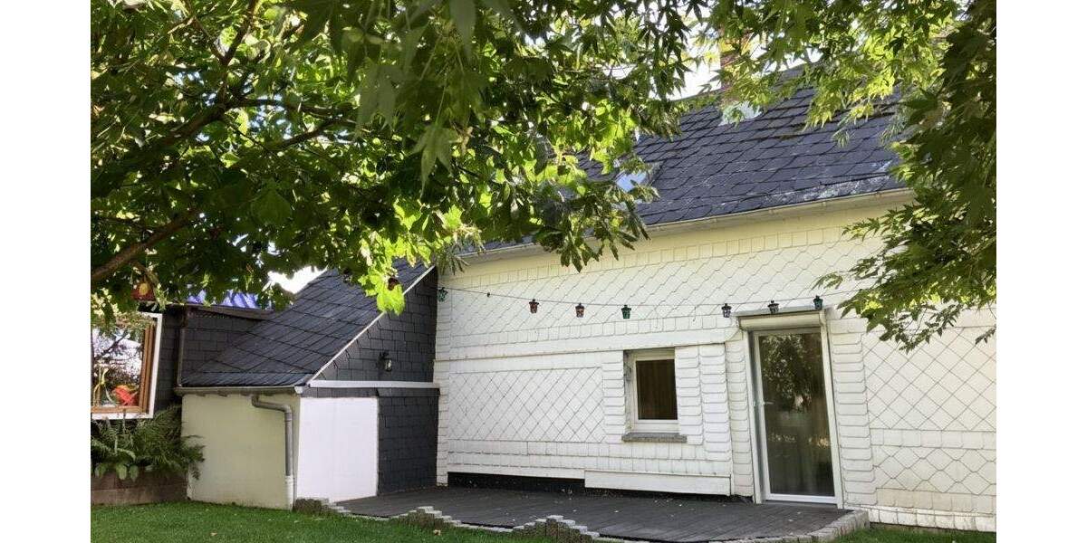 Einfamilienhaus Weitefeld - 5 Zimmer, 124 m&sup2;, 150.000&euro; | Angebot:25685049