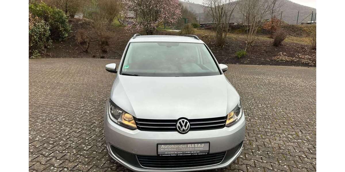VW Touran 178.300 km 5.990 &euro; Lennestadt 57368