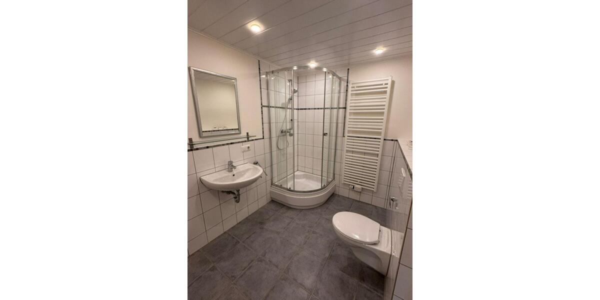 Etagenwohnung Siegen - 2 Zimmer, 70 m&sup2;, 625&euro; | Angebot:25457232