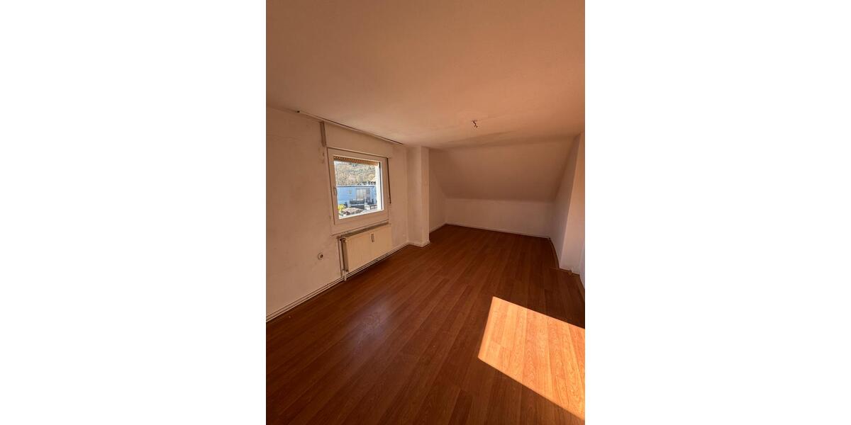 Mehrfamilienhaus, Wohnhaus Herdorf - 8 Zimmer, 229 m&sup2;, 250.000&euro; | Angebot:26665784