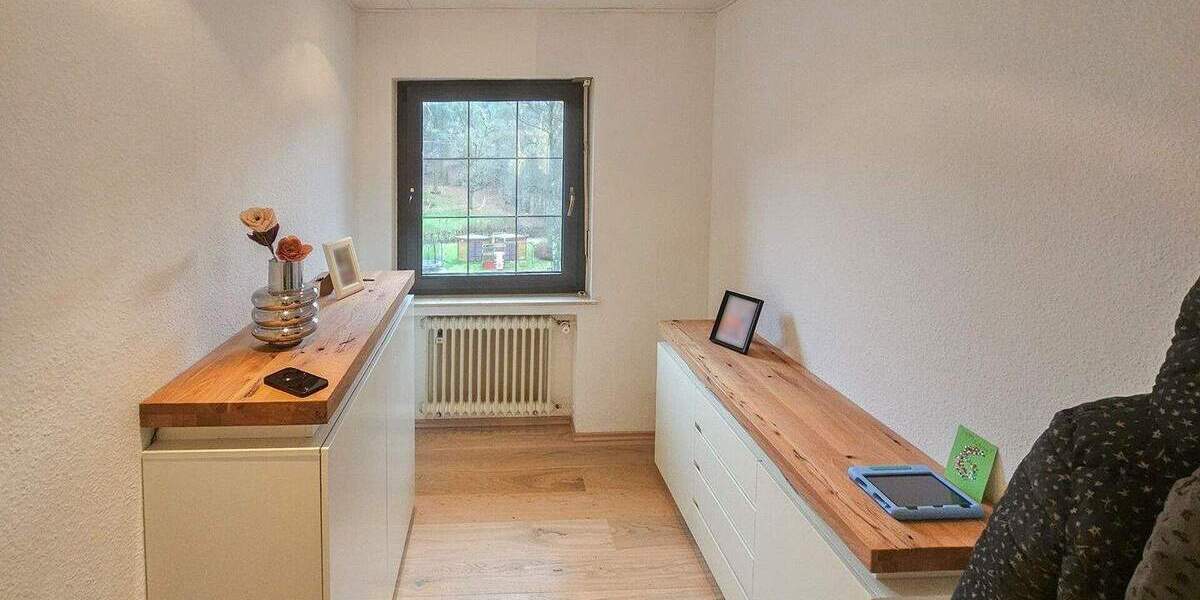 Einfamilienhaus Betzdorf VG - 7 Zimmer, 270 m&sup2;, 398.000&euro; | Angebot:25691805