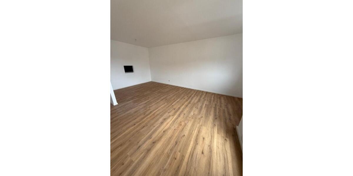 Etagenwohnung Hilchenbach - 4 Zimmer, 95 m&sup2;, 665&euro; | Angebot:26025222