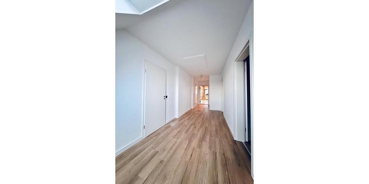 Dachgeschoßwohnung Attendorn - 2 Zimmer, 93 m&sup2;, 700&euro; | Angebot:25514531