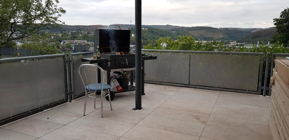 Erdgeschoßwohnung Siegen - 4 Zimmer, 140 m&sup2;, 1.350&euro; | Angebot:26038156