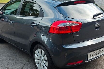 Kia Rio 117.081 km 6.899 &euro; Siegen 57080