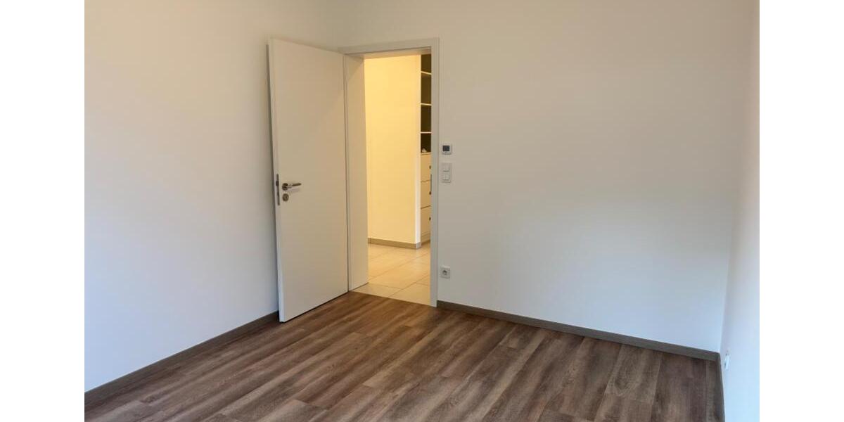 Terrassenwohnung Siegen Kaan-Marienborn - 4 Zimmer, 144 m&sup2;, 510.000&euro; | Angebot:23261304