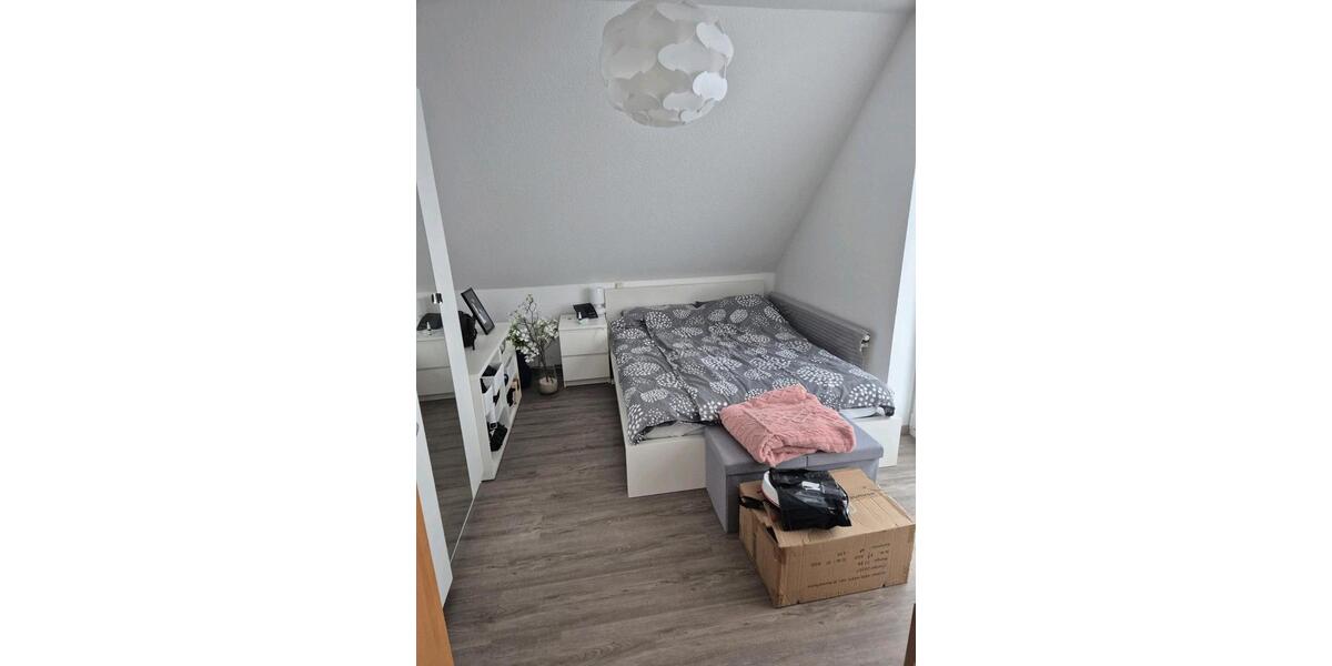 Dachgeschoßwohnung Netphen - 2 Zimmer, 53 m&sup2;, 470&euro; | Angebot:25519506