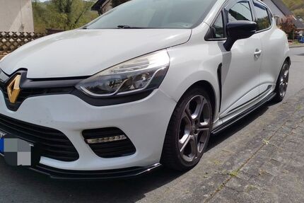 Renault Clio 112.000 km 9.500 &euro; Niederdreisbach 57520