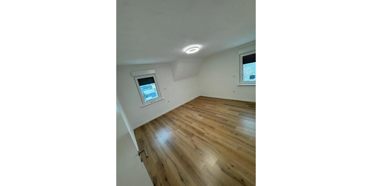 Etagenwohnung Haiger - 3 Zimmer, 85 m&sup2;, 950&euro; | Angebot:25639134