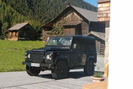 Land Rover Defender 144.000 km 39.300 &euro; Kreuztal 57223