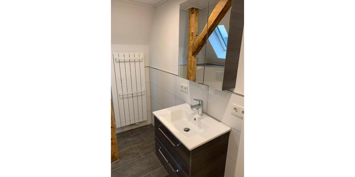 Dachgeschoßwohnung Herborn - 2 Zimmer, 60 m&sup2;, 800&euro; | Angebot:25959572