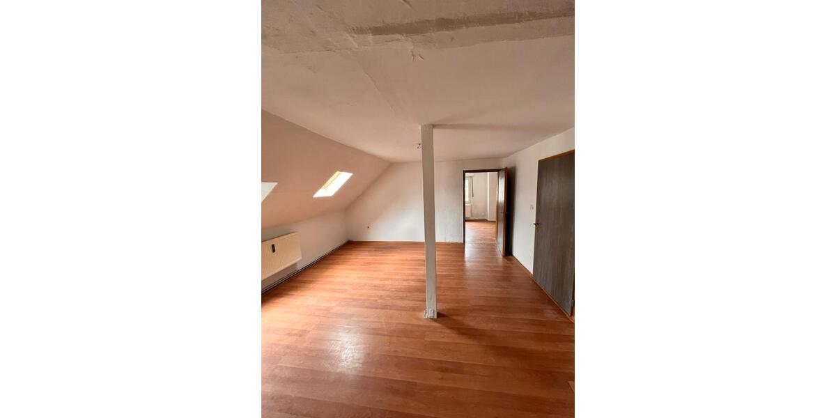 Mehrfamilienhaus, Wohnhaus Herdorf - 8 Zimmer, 230 m&sup2;, 155.000&euro; | Angebot:25419353