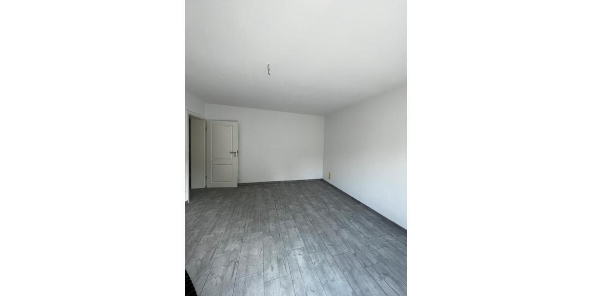 Etagenwohnung Olpe - 5 Zimmer, 120 m&sup2;, 800&euro; | Angebot:25999470