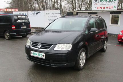 VW Touran 160.000 km 2.700 &euro; Dillenburg 35687