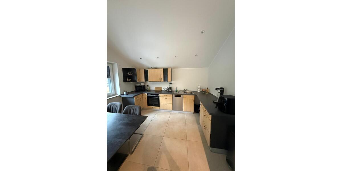 Etagenwohnung Siegen Weidenau - 2 Zimmer, 82 m&sup2;, 790&euro; | Angebot:25719949