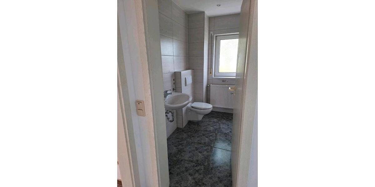 Erdgeschoßwohnung Wilnsdorf - 4 Zimmer, 88 m&sup2;, 740&euro; | Angebot:25961196