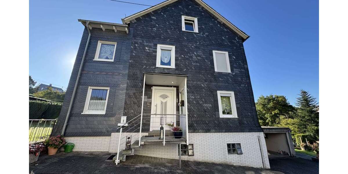 Einfamilienhaus Siegen Eiserfeld - 6 Zimmer, 142 m&sup2;, 225.000&euro; | Angebot:23040206