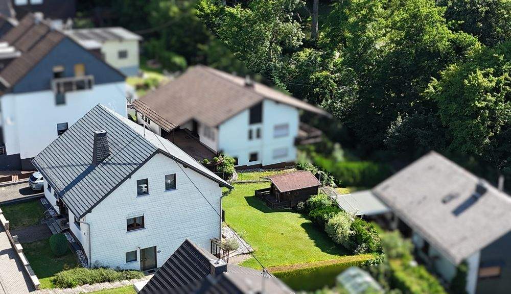 Mehrfamilienhaus, Wohnhaus Bad Marienberg - 6 Zimmer, 153 m&sup2;, 240.000&euro; | Angebot:25685046