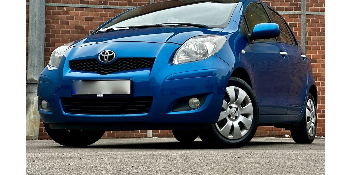 Toyota Yaris 143.000 km 3.993 &euro; Siegen 57072