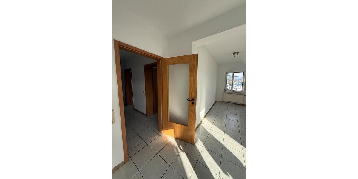 Dachgeschoßwohnung Mudersbach - 3 Zimmer, 75 m&sup2;, 699&euro; | Angebot:25750548