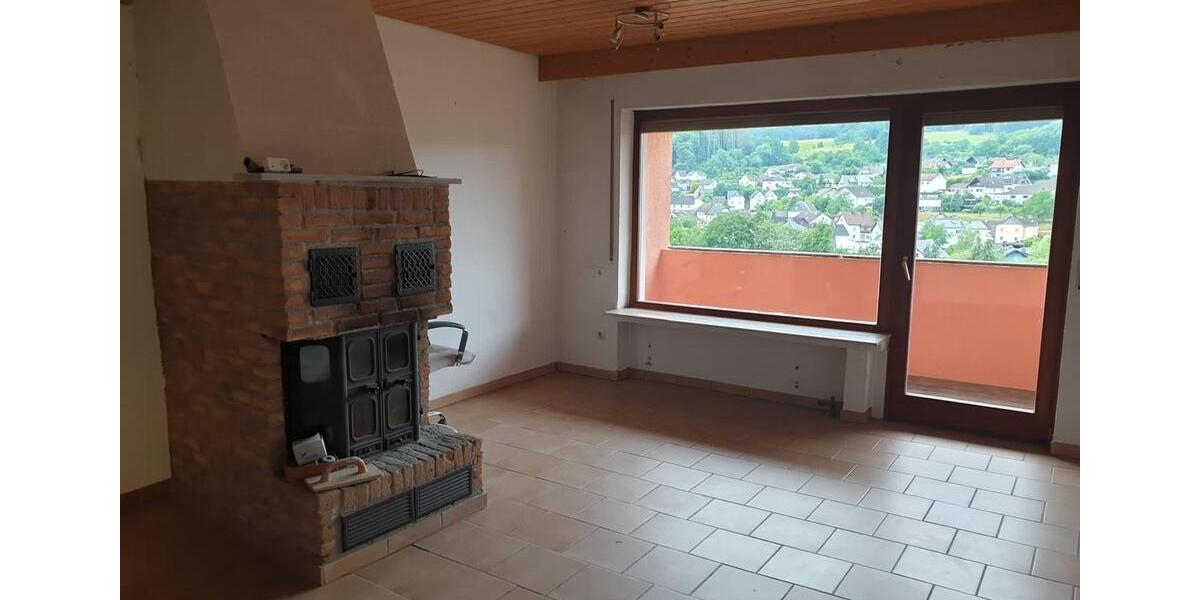 Etagenwohnung Dillenburg - 10 Zimmer, 227 m&sup2;, 199.900&euro; | Angebot:25678010