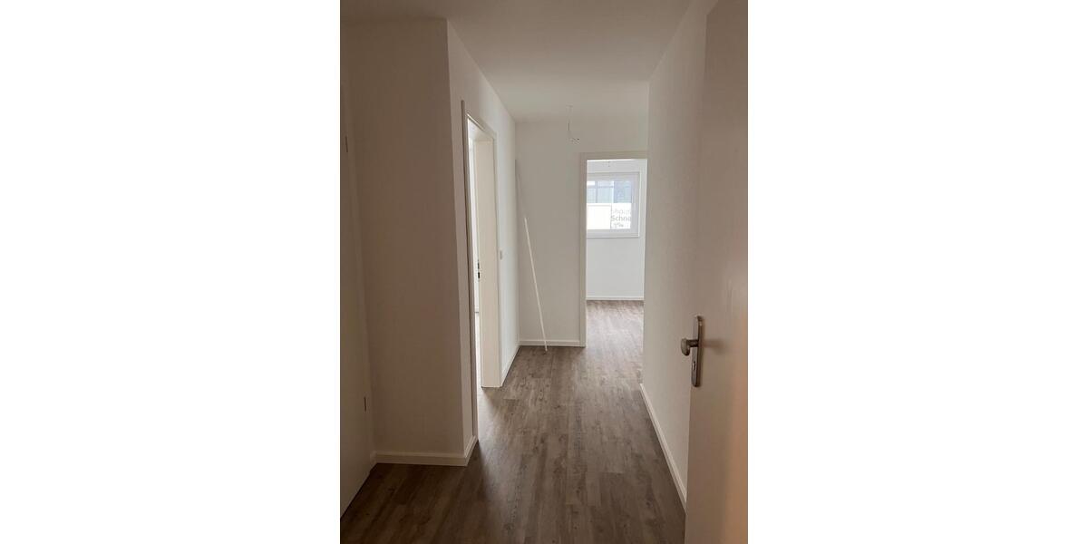 Etagenwohnung Siegen - 2 Zimmer, 60 m&sup2;, 680&euro; | Angebot:25806766