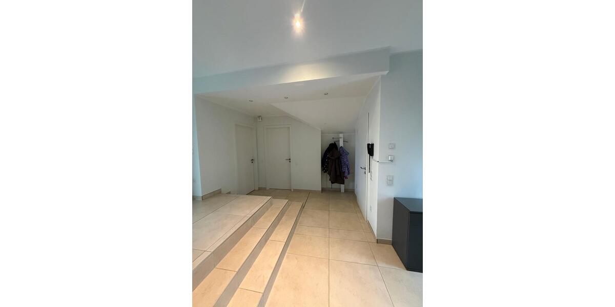 Etagenwohnung Siegen Weidenau - 2 Zimmer, 82 m&sup2;, 790&euro; | Angebot:25719949