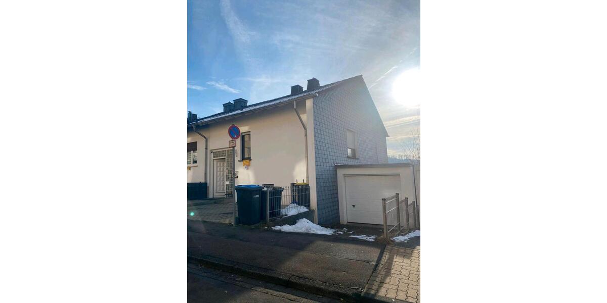 Reihenhaus Siegen Kaan-Marienborn - 4 Zimmer, 120 m&sup2;, 230.000&euro; | Angebot:26610978