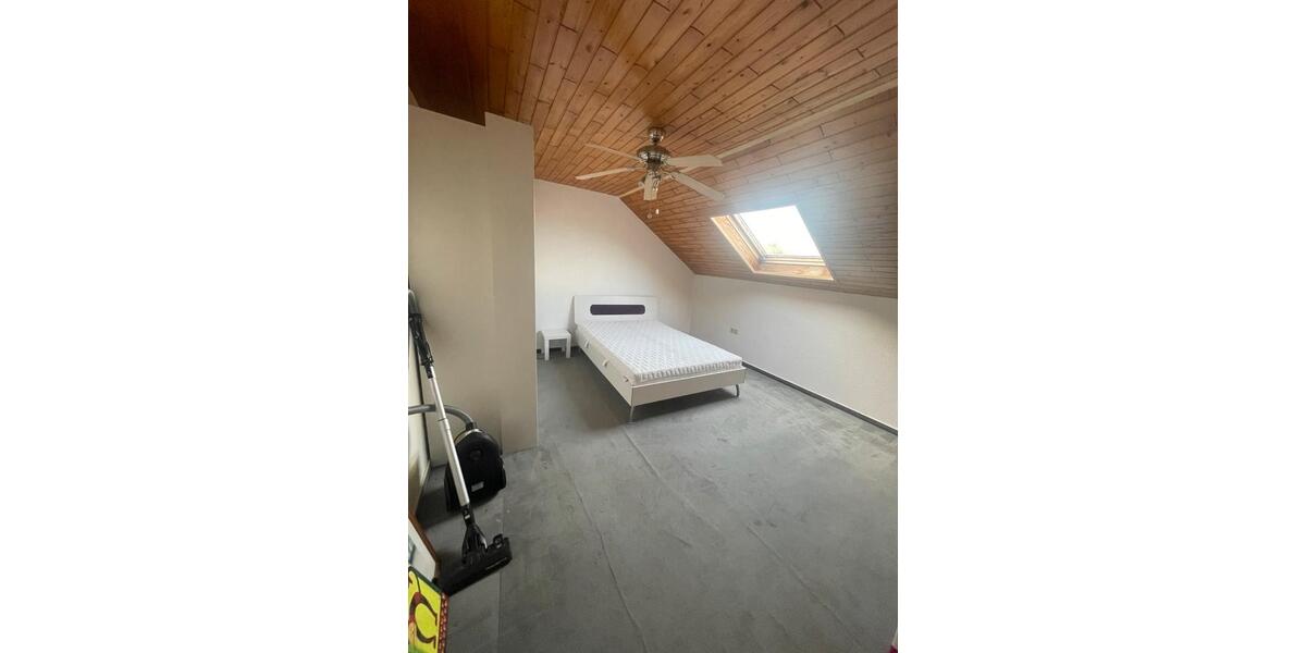 Dachgeschoßwohnung Siegen Dillnhütten - 2 Zimmer, 65 m&sup2;, 600&euro; | Angebot:26061437