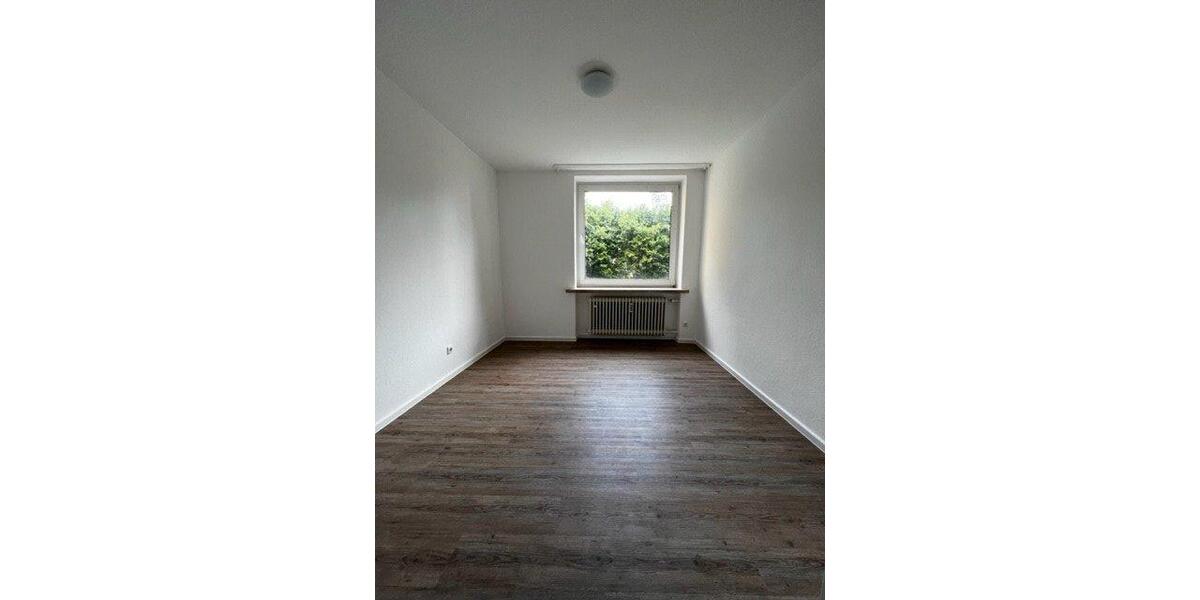 Etagenwohnung Siegen Dillnhütten - 4 Zimmer, 143 m&sup2;, 1.050&euro; | Angebot:26422038