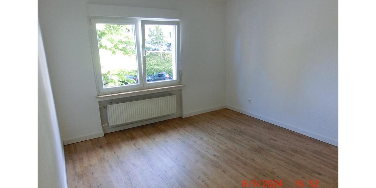 Erdgeschoßwohnung Siegen Kaan-Marienborn - 3 Zimmer, 80 m&sup2;, 580&euro; | Angebot:26446436