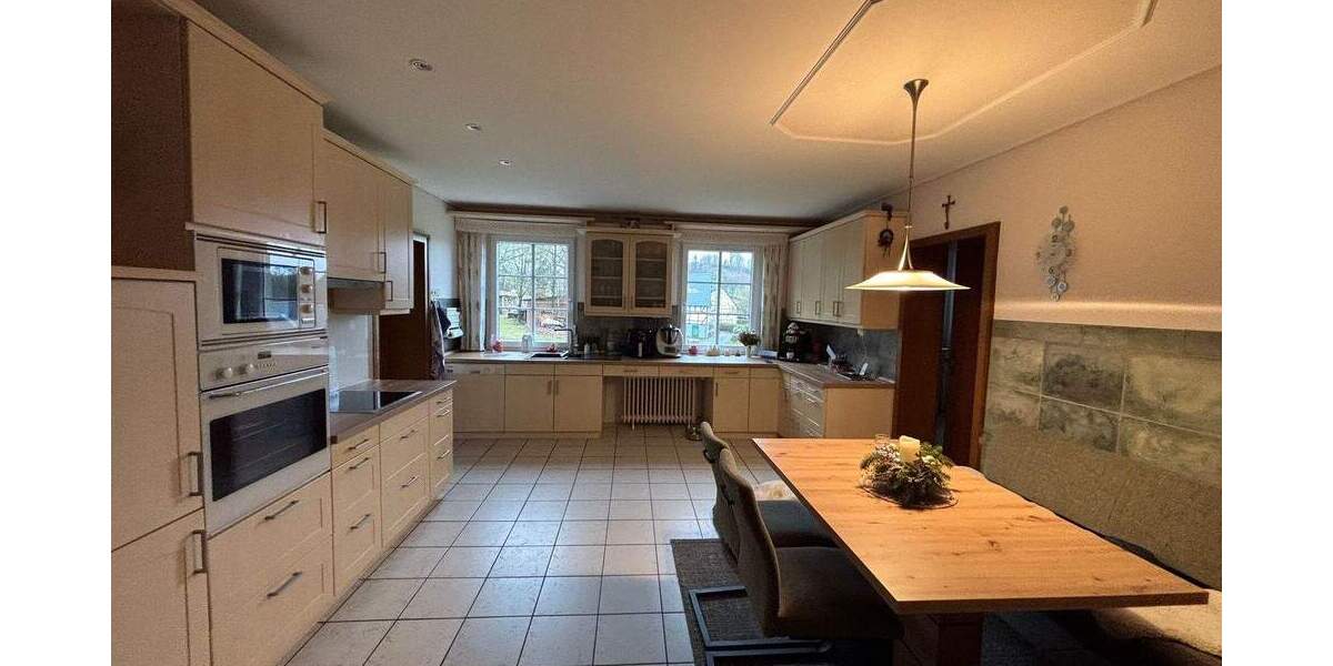Bauernhaus, Landhaus Olpe Rhonard - 1 Zimmer, 390 m&sup2;, 1.280.000&euro; | Angebot:25666276