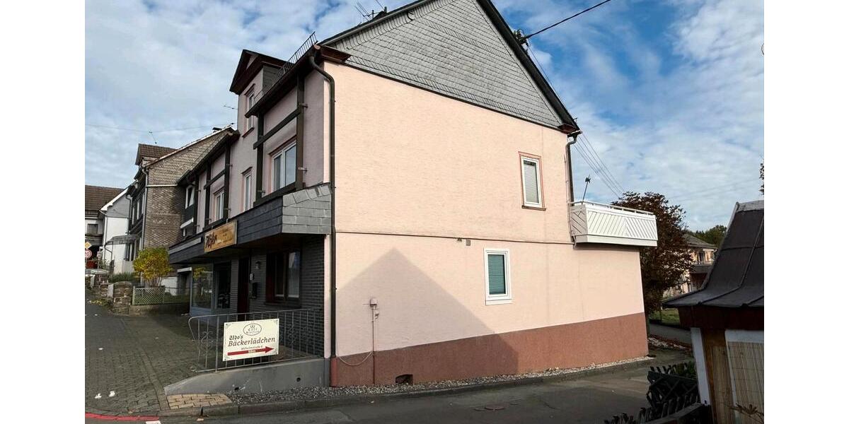 Einfamilienhaus Hilchenbach - 14 Zimmer, 238 m&sup2;, 250.000&euro; | Angebot:25299486